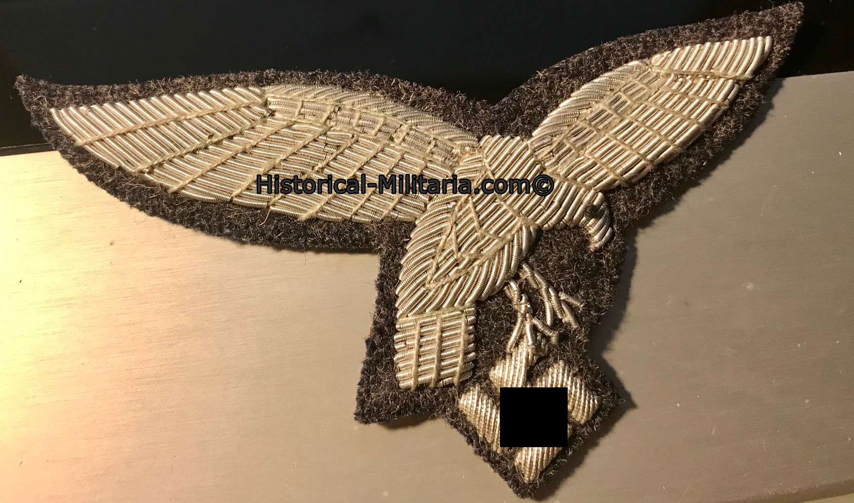 Luftwaffe Officer breast eagle droop tailed on grey introducted before 1934 - Luftwaffe Offizier Brust Adler 1. Modell vor 1934 - Aquila da petto Ufficiale della Luftwaffe primo modello Luftwaffe Officer breast eagle droop tailed on grey introducted before 1934 - Luftwaffe Offizier Brust Adler 1. Modell vor 1934 - Aquila da petto Ufficiale della Luftwaffe primo modello