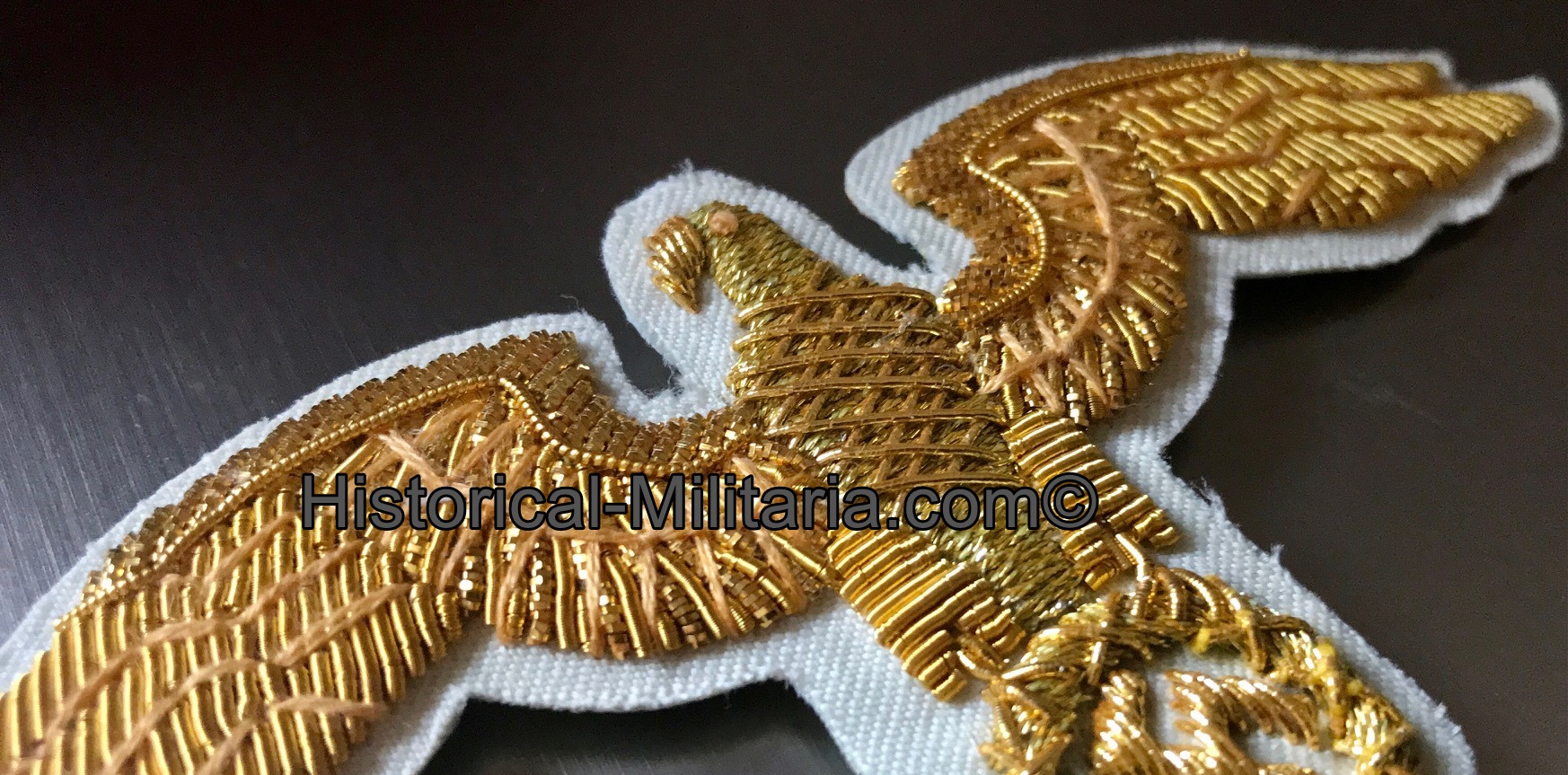 Diplomatic & Government Corps High Leader with wider(!) summer visor cap eagle SET gold - Diplomaten Mützenadler für Hohe Offiziere im Diplomatischen Korps gold - Aquila da Ufficiale di grado superiore del corpo diplomatico oro Diplomatic & Government Corps High Leader with wider(!) summer visor cap eagle SET gold - Diplomaten Mützenadler für Hohe Offiziere im Diplomatischen Korps gold - Aquila da Ufficiale di grado superiore del corpo diplomatico oro