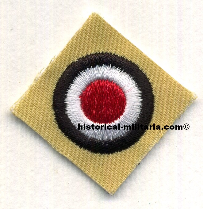 af008t.jpg af008t.jpg