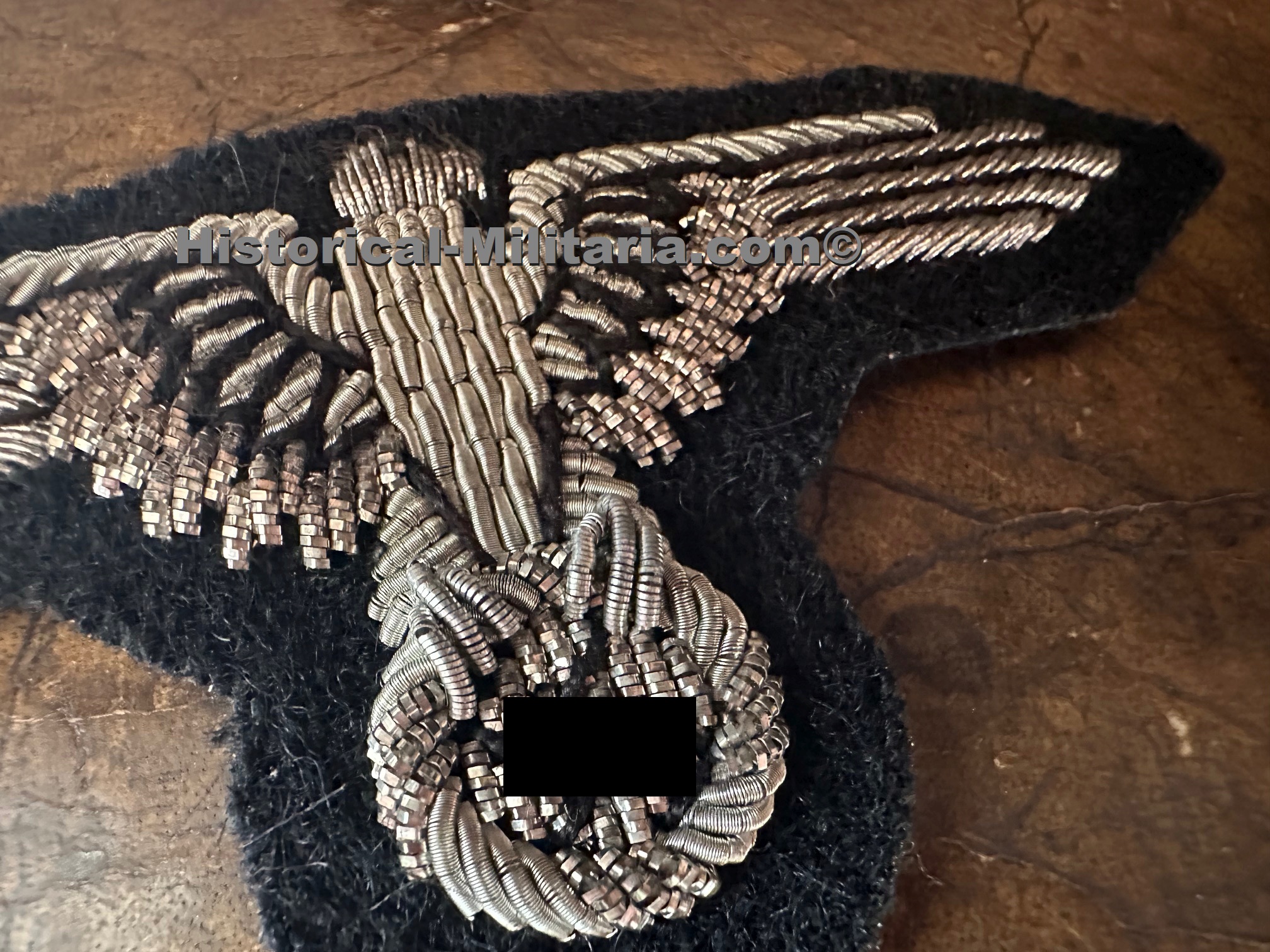 Waffen-SS Officer sleeve eagle aged - Offiziersadler Ärmeladler Elite Waffen-SS gealtert - Aquila da braccio Ufficiale delle Waffen-SS aspetto antico Waffen-SS Officer sleeve eagle aged - Offiziersadler Ärmeladler Elite Waffen-SS gealtert - Aquila da braccio Ufficiale delle Waffen-SS aspetto antico