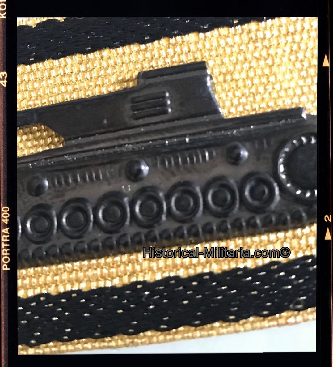 Tank Destruction Badge in GOLD - Sonderabzeichen für das Niederkämpfen von Panzerkampfwagen durch Einzelkämpfer in gold Panzervernichtungsabzeichen - Distintivo di distruttore di carri DORATO Tank Destruction Badge in GOLD - Sonderabzeichen für das Niederkämpfen von Panzerkampfwagen durch Einzelkämpfer in gold Panzervernichtungsabzeichen - Distintivo di distruttore di carri DORATO