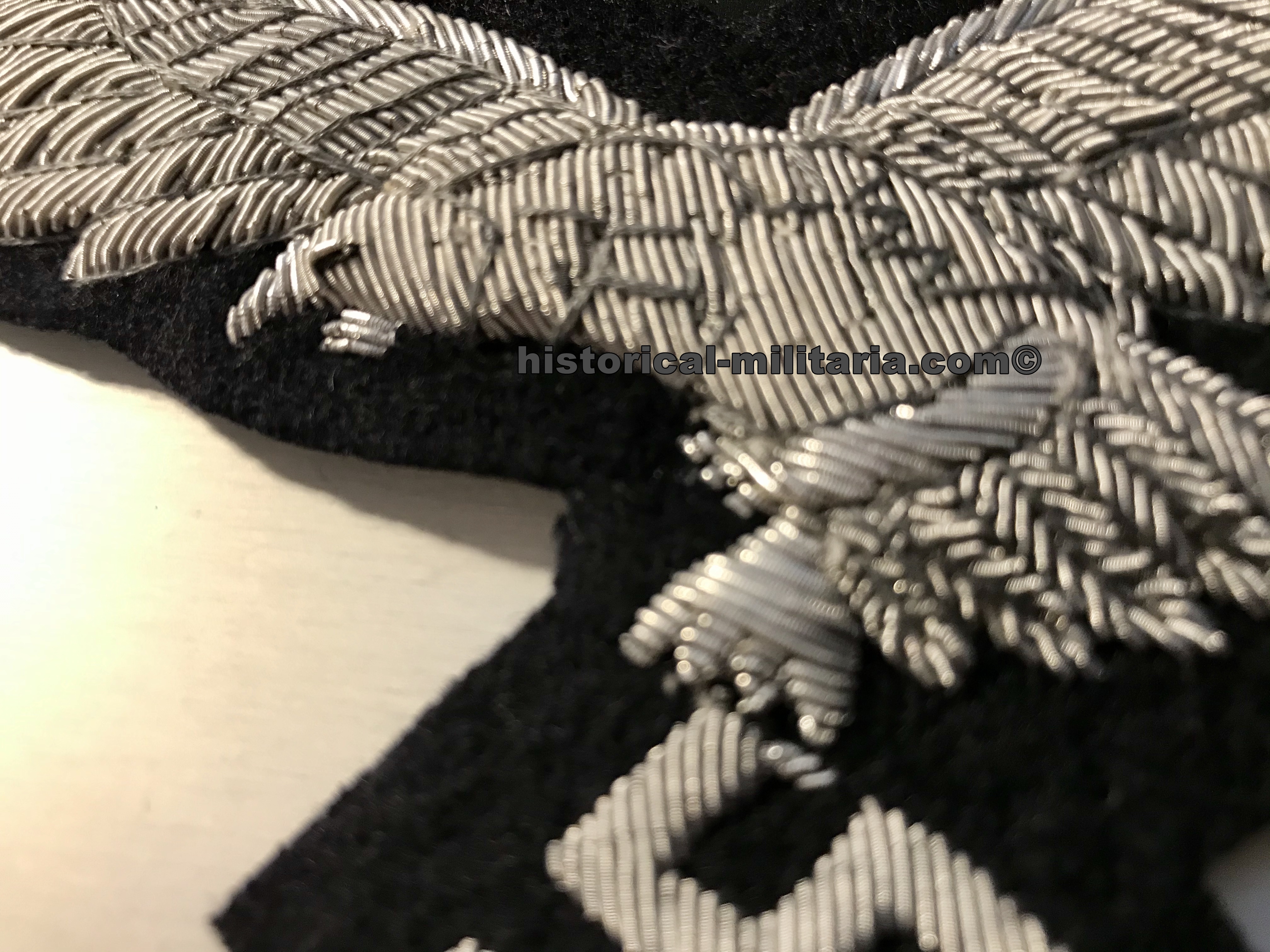 Luftwaffe Officer large CAPE Eagle " Spanier " on deep dark blue - Luftwaffen Adler Offizier gross auf blauschwarz für den Umhängemantel - Aquila della Luftwaffe da Ufficiale su panno nero taglia grande per la mantellina Luftwaffe Officer large CAPE Eagle " Spanier " on deep dark blue - Luftwaffen Adler Offizier gross auf blauschwarz für den Umhängemantel - Aquila della Luftwaffe da Ufficiale su panno nero taglia grande per la mantellina