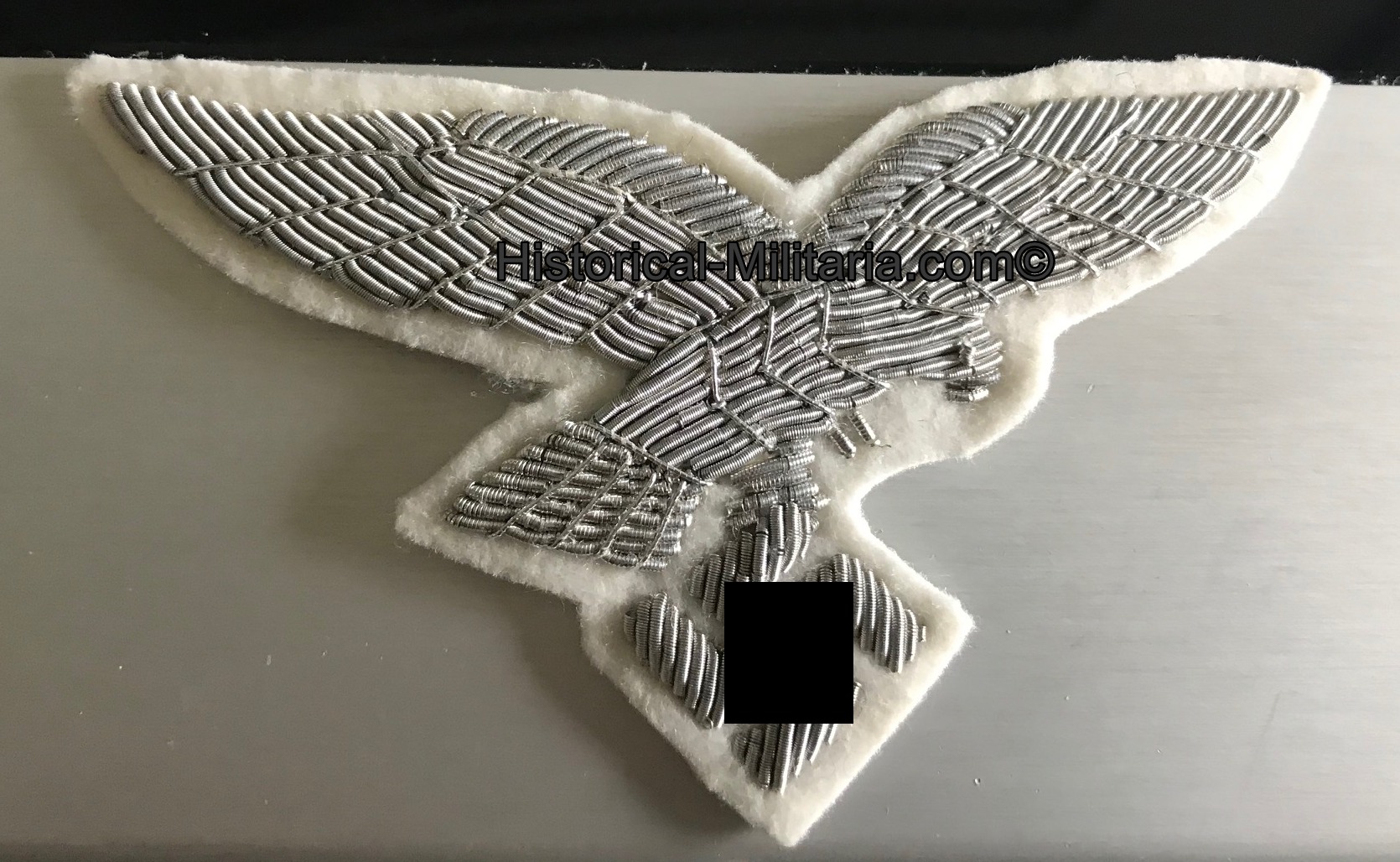 Luftwaffe Officer cap eagle on white for summer cap - Luftwaffe Offizier Mützenadler Sommermütze Offizier weiss - Aquila da berretto estivo da Ufficiale della Luftwaffe Luftwaffe Officer cap eagle on white for summer cap - Luftwaffe Offizier Mützenadler Sommermütze Offizier weiss - Aquila da berretto estivo da Ufficiale della Luftwaffe