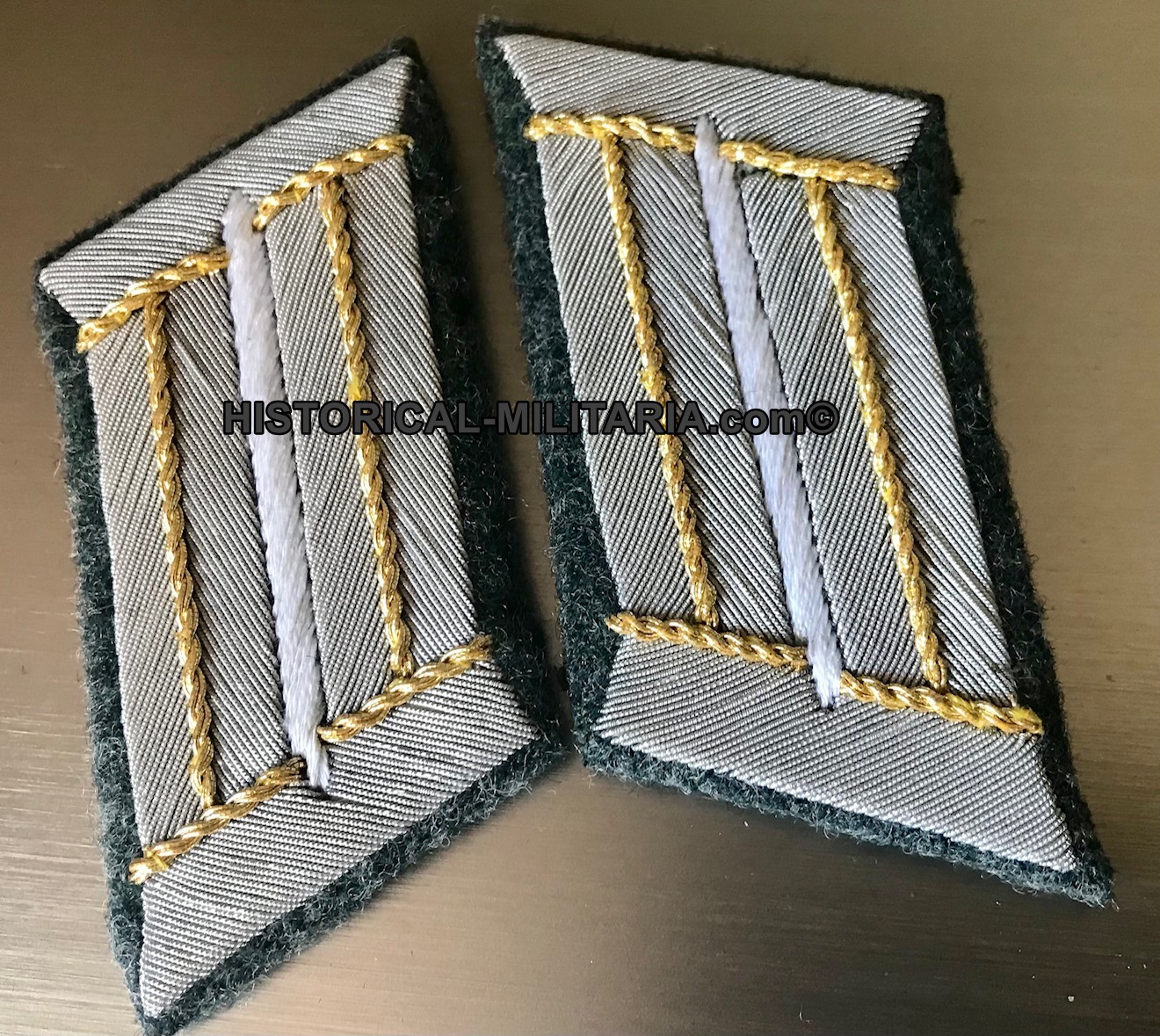 Küstenartillerie Kriegsmarine Fregattenkapitän Schulterklappen SET feldgrau - Coastal Artillery Lt. Colonel matching SET on field grey - Artiglieria costiera spalline da T. Colonnello feldgrau Küstenartillerie Kriegsmarine Fregattenkapitän Schulterklappen SET feldgrau - Coastal Artillery Lt. Colonel matching SET on field grey - Artiglieria costiera spalline da T. Colonnello feldgrau