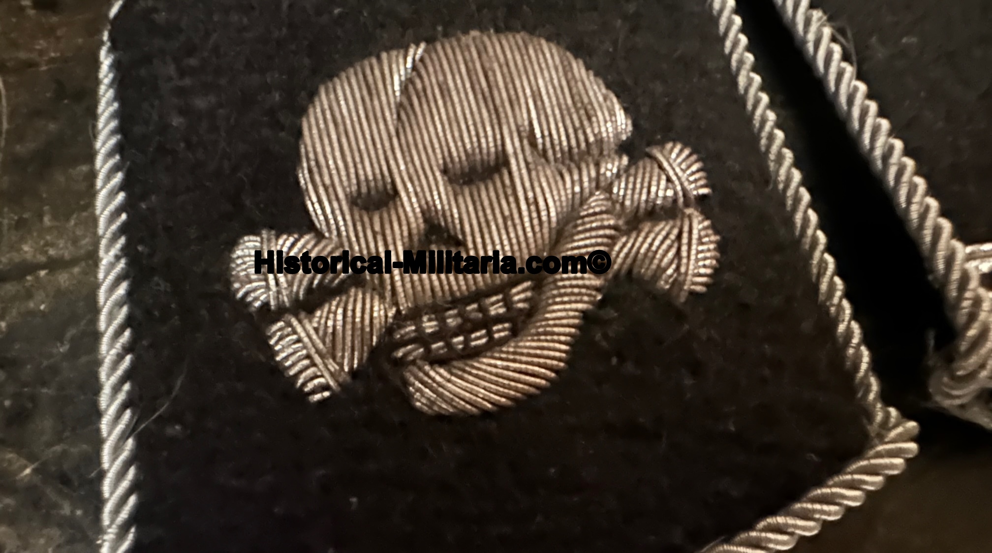 SS-Division Totenkopf - 3. SS-Panzer-Division " Totenkopf " SS-Untersturmführer Kragenspiegel - SS-Totenkopf Second Lieutenant vertical collar tabs - Mostrine da Sottotenente SS della Divisione SS-Totenkopf tedesca SS-Division Totenkopf - 3. SS-Panzer-Division " Totenkopf " SS-Untersturmführer Kragenspiegel - SS-Totenkopf Second Lieutenant vertical collar tabs - Mostrine da Sottotenente SS della Divisione SS-Totenkopf tedesca