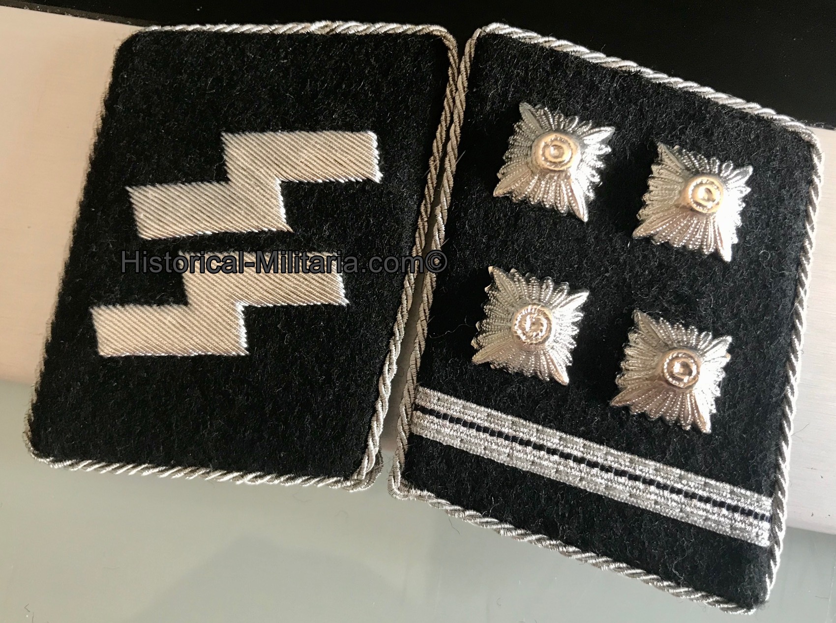 Waffen-SS Sanitätstruppe SS-Obersturmbannführer SET Ostubaf - Waffen-SS Medical Corps SET Lieutenant Colonel - Set da Tenente Colonnello delle Waffen-SS SANITA' mostrine e spalline Waffen-SS Sanitätstruppe SS-Obersturmbannführer SET Ostubaf - Waffen-SS Medical Corps SET Lieutenant Colonel - Set da Tenente Colonnello delle Waffen-SS SANITA' mostrine e spalline