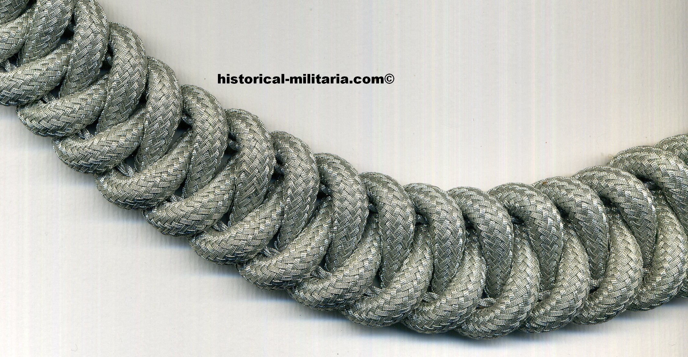 ORIGINAL Luftwaffe Offiziers Fangschnur zur Paradeuniform - Original Luftwaffe Aiguillette for the Parade Tunic - Cordone da parata d'Ufficiale della Luftwaffe originale ORIGINAL Luftwaffe Offiziers Fangschnur zur Paradeuniform - Original Luftwaffe Aiguillette for the Parade Tunic - Cordone da parata d'Ufficiale della Luftwaffe originale