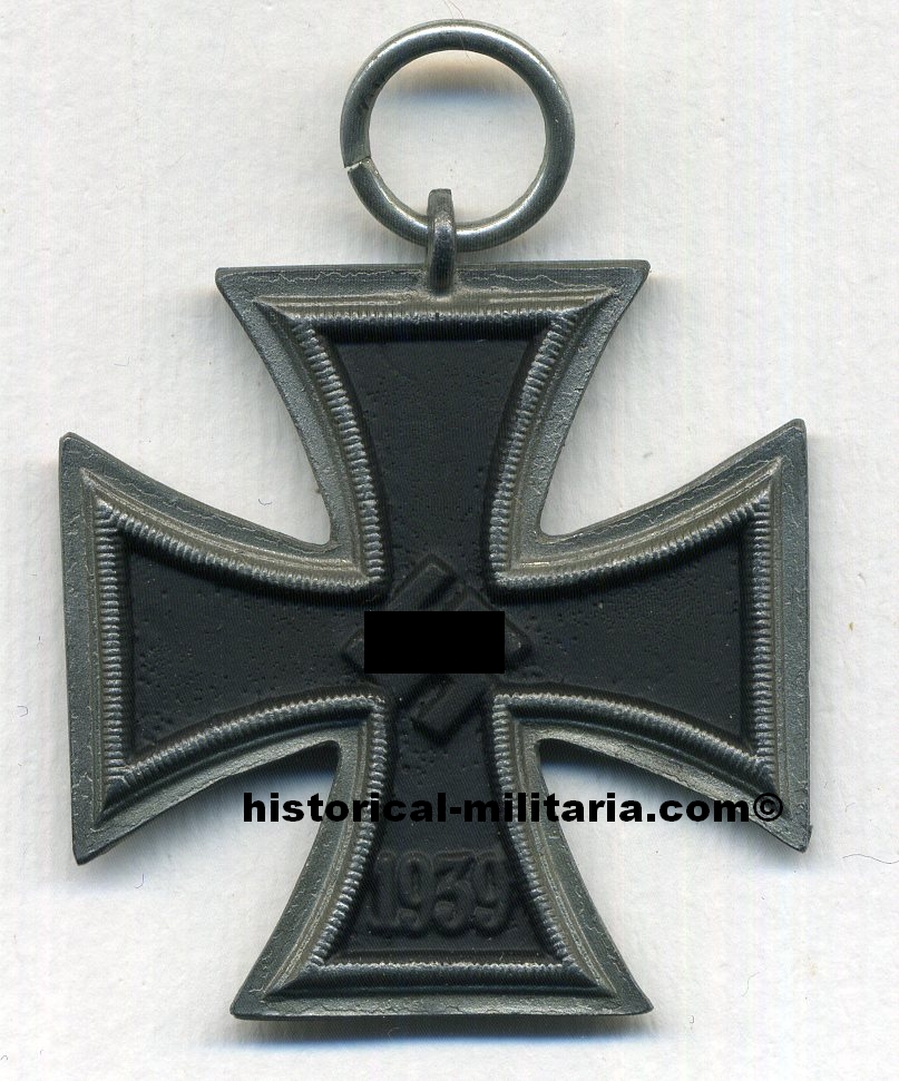 Eisernes Kreuz 2. Klasse 1939 EK2 dunkelgrau - Iron Cross 2nd class dark grey shade - Croce di Ferro 2 classe in grigio scuro Eisernes Kreuz 2. Klasse 1939 EK2 dunkelgrau - Iron Cross 2nd class dark grey shade - Croce di Ferro 2 classe in grigio scuro