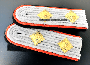 feldcapt-small.gif feldcapt-small.gif