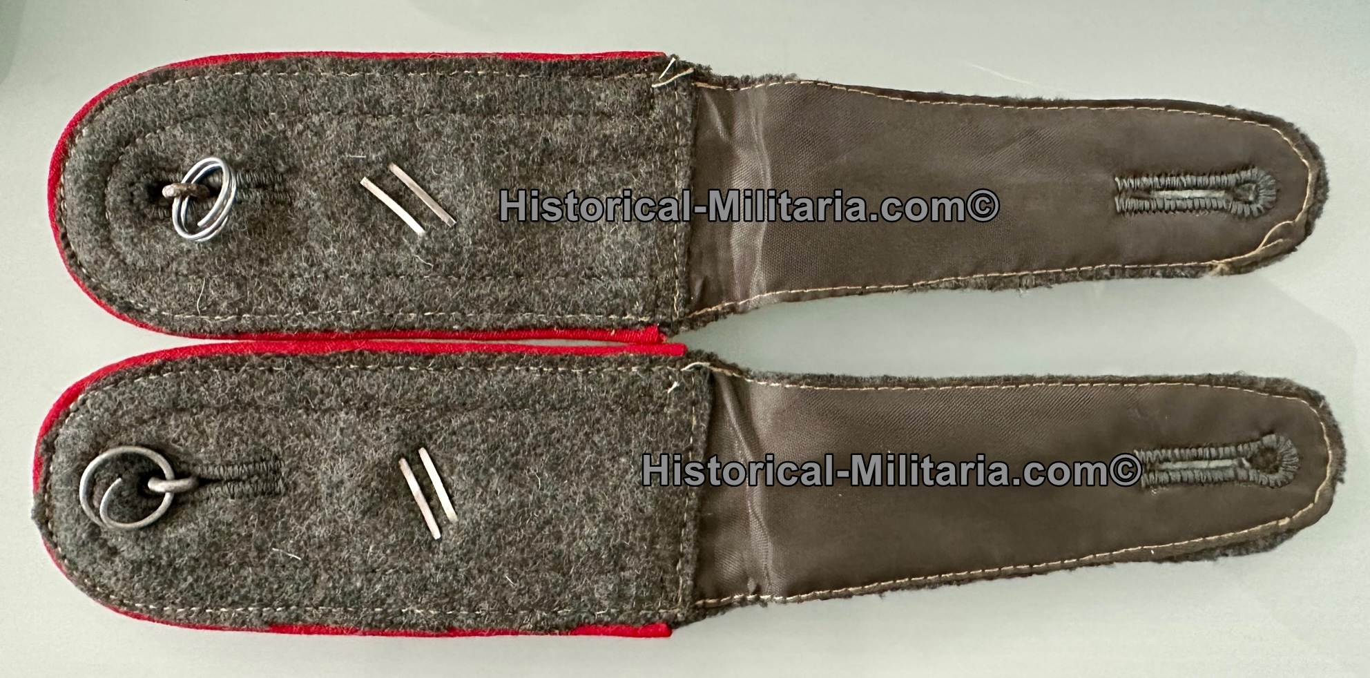 ORIGINAL WH Heer Sturmartillerie Feldherrnhalle Unteroffizier Schulterklappen - Original Assault Artillery Feldherrnhalle Sergeant shoulder boards - Coppia di spalline originali SA-Feldherrnhalle Sottufficiale Artiglieria ORIGINAL WH Heer Sturmartillerie Feldherrnhalle Unteroffizier Schulterklappen - Original Assault Artillery Feldherrnhalle Sergeant shoulder boards - Coppia di spalline originali SA-Feldherrnhalle Sottufficiale Artiglieria