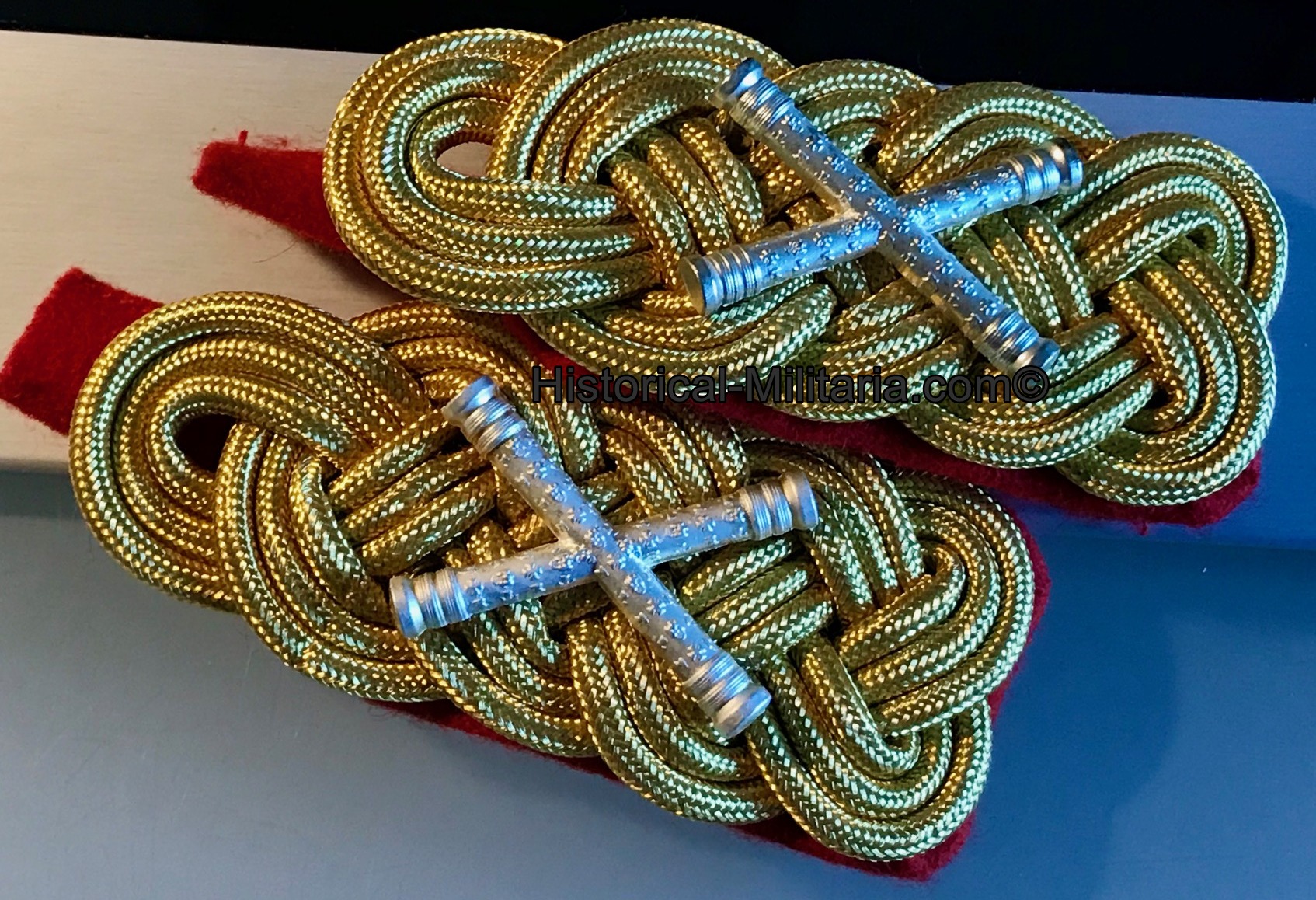 German Army Generalfeldmarschall slip-on shoulder boards 2nd pattern bright silver batons starting 1943 GFM Schulterklappen Generalfeldmarschall 2. Modelll - Spalline da feldmaresciallo generale dell'esercito tedesco German Army Generalfeldmarschall slip-on shoulder boards 2nd pattern bright silver batons starting 1943 GFM Schulterklappen Generalfeldmarschall 2. Modelll - Spalline da feldmaresciallo generale dell'esercito tedesco