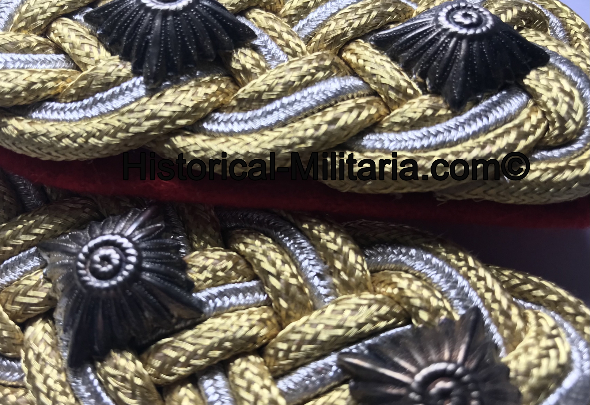 GENERAL Wehrmacht Schulterklappen gebraucht aussehend - German Army Lieutenant General slip-on shoulder boards used look - spalline da Generale dell'esercito tedesco tipo usato GENERAL Wehrmacht Schulterklappen gebraucht aussehend - German Army Lieutenant General slip-on shoulder boards used look - spalline da Generale dell'esercito tedesco tipo usato