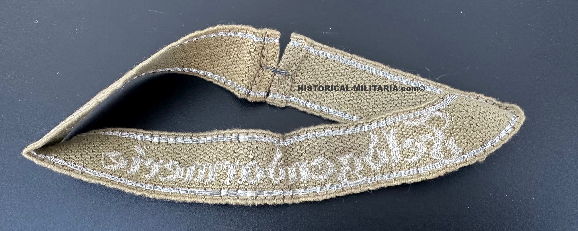 Feldgendarmerie altes Ärmelband gestickt - German Army old embroidered Feldgendarmerie cuff title - Fascia da braccio della Feldgendarmerie esercito tedesco Feldgendarmerie altes Ärmelband gestickt - German Army old embroidered Feldgendarmerie cuff title - Fascia da braccio della Feldgendarmerie esercito tedesco