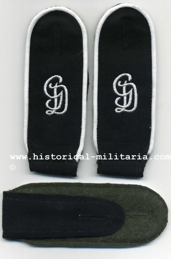 Wehrmacht GD Enlisted shoulder straps Grossdeutschland Infantry - Schulterklappen Großdeutschland Infanterie Mannschaften - Spalline Grossdeutschland fanteria da truppa Wehrmacht GD Enlisted shoulder straps Grossdeutschland Infantry - Schulterklappen Großdeutschland Infanterie Mannschaften - Spalline Grossdeutschland fanteria da truppa
