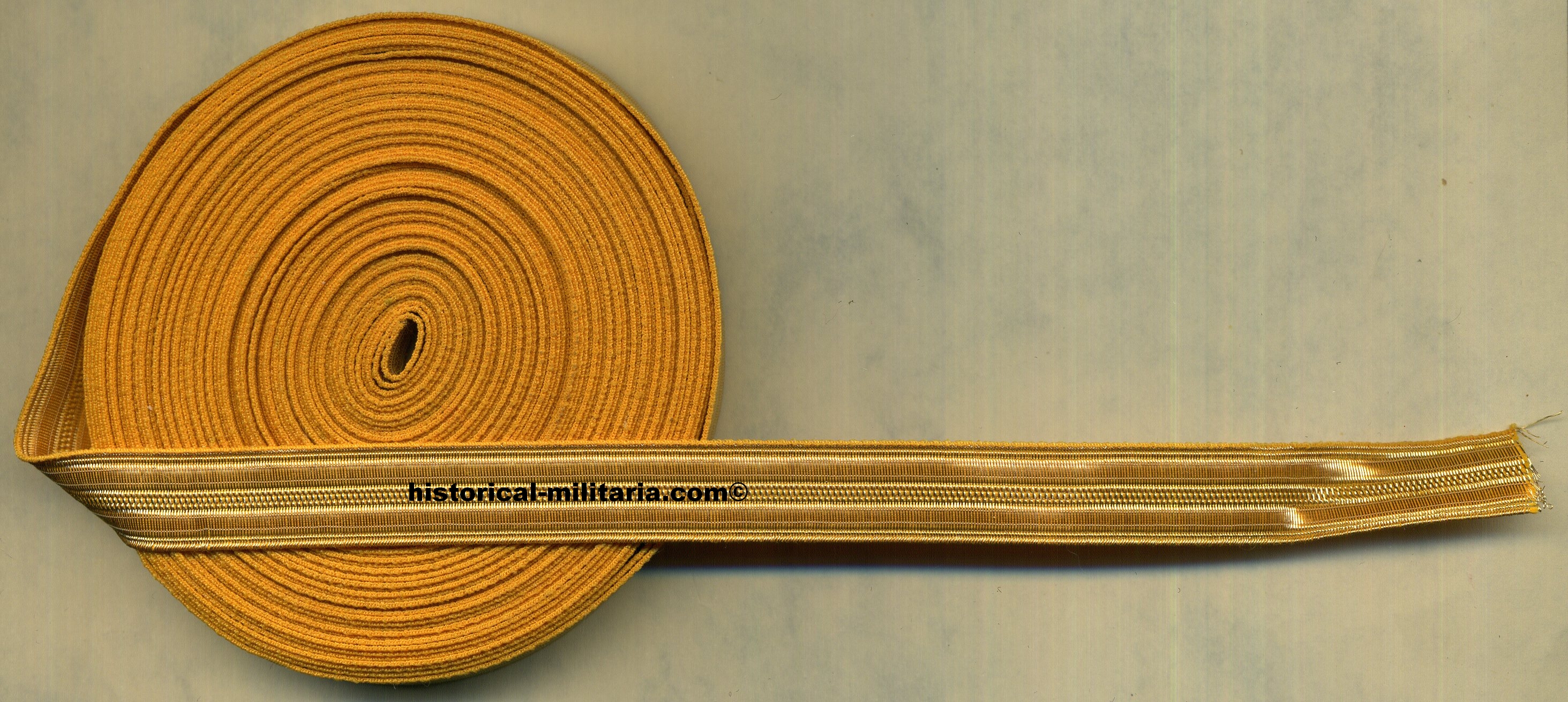 Kriegsmarine Rangtresse in gold - Kriegsmarine golden metallic sleeve rank braid in light GOLD shade price for 90cm - Tresse grado Kriegsmarine in color oro Kriegsmarine Rangtresse in gold - Kriegsmarine golden metallic sleeve rank braid in light GOLD shade price for 90cm - Tresse grado Kriegsmarine in color oro