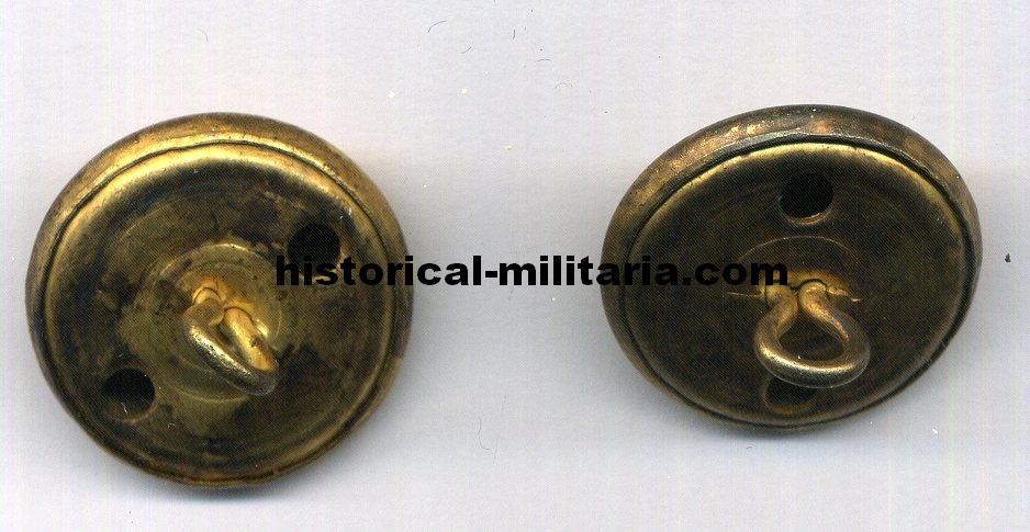 2 pieces Kriegsmarine golden aged buttons 25 mm - Kriegsmarine Knöpfe in gealtertem gold - n.2 bottoni della Kriegsmarine tedesco di metallo color oro invecchiato -1 x left on stock 2 pieces Kriegsmarine golden aged buttons 25 mm - Kriegsmarine Knöpfe in gealtertem gold - n.2 bottoni della Kriegsmarine tedesco di metallo color oro invecchiato -1 x left on stock