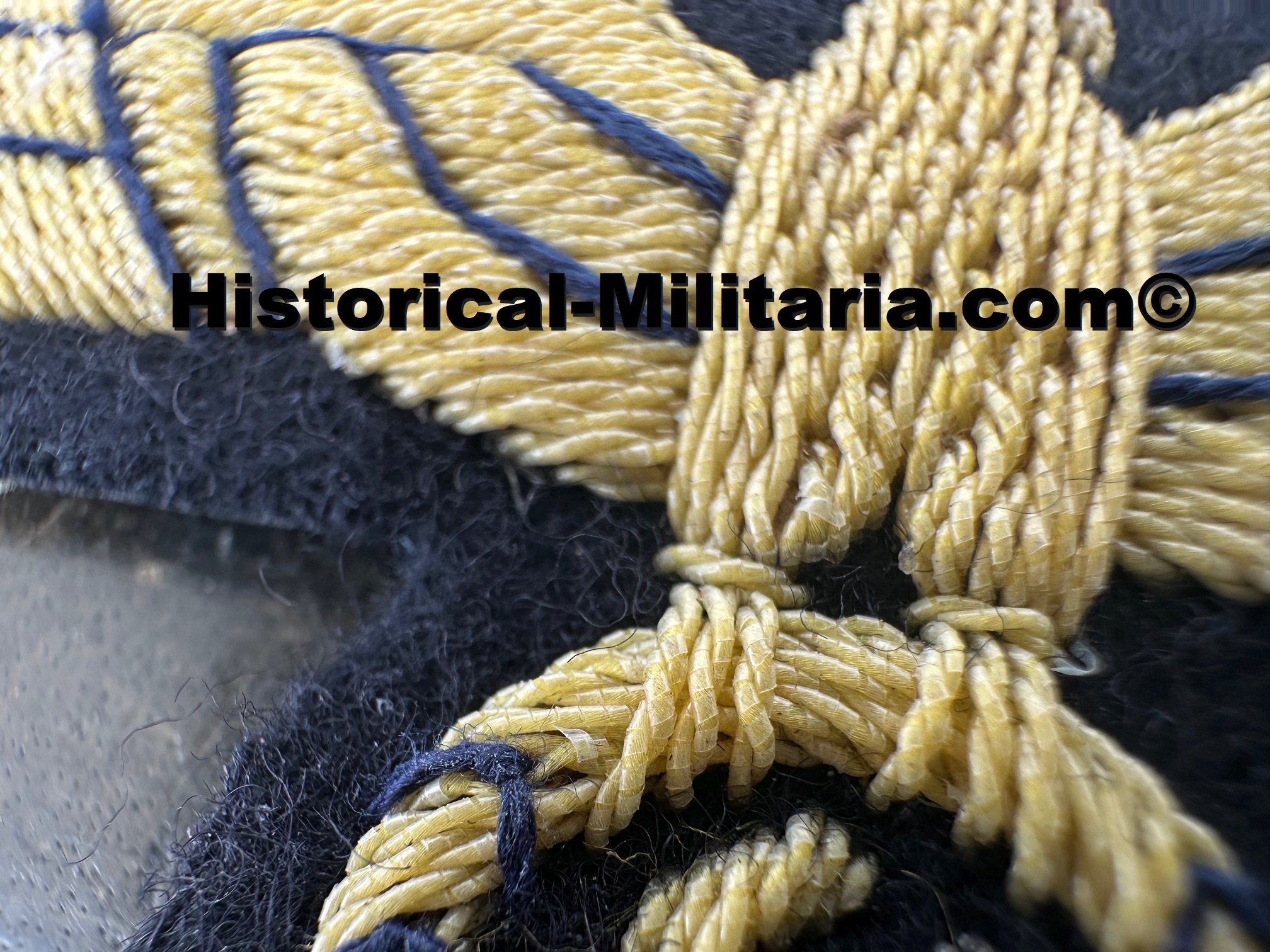 Kriegsmarine Officer breast eagle in yellow celleon - Brustadler Offizier Kriegsmarine in gelbem Celleon - Aquila da da petto Kriegsmarine filo giallo celleon - Aigle poitrine avec fils jaunes celleon Kriegsmarine Officer breast eagle in yellow celleon - Brustadler Offizier Kriegsmarine in gelbem Celleon - Aquila da da petto Kriegsmarine filo giallo celleon - Aigle poitrine avec fils jaunes celleon