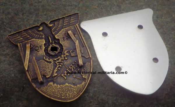 Ärmelschild Krim Kampfabzeichen Krimschild - Crimean campaign shield awarded for the service in the Crimean region of the Soviet Union under the command of Generaldfeldmarschall Erich von Manstein- Scudetto Krim scudo Ärmelschild Krim Kampfabzeichen Krimschild - Crimean campaign shield awarded for the service in the Crimean region of the Soviet Union under the command of Generaldfeldmarschall Erich von Manstein- Scudetto Krim scudo