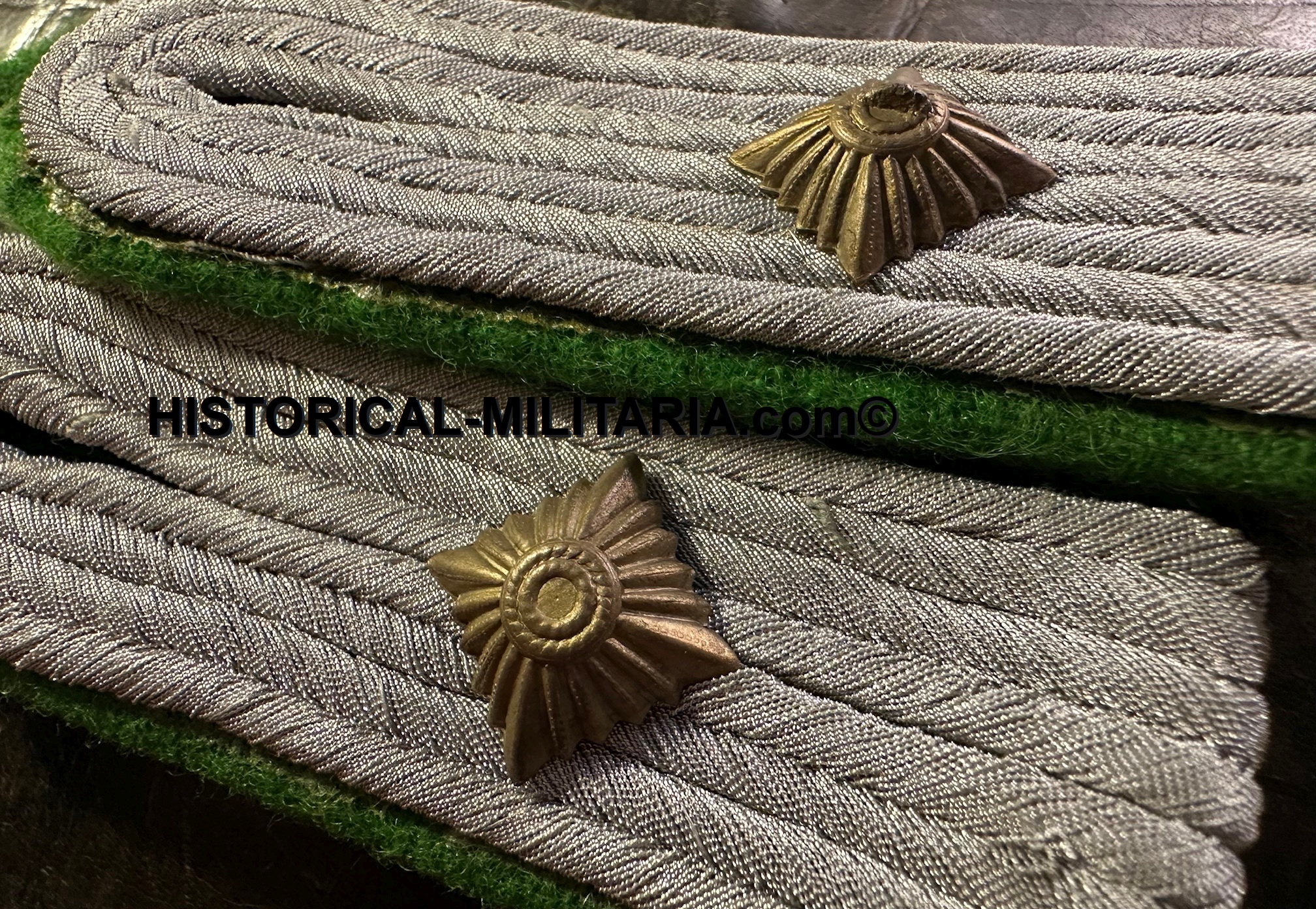 Wehrmacht Gebirgstruppen Jägertruppe Oberleutnant Schulterklappen - Army Mountain Troops 1st Lieutenant shoulder boards - Spalline da Tenente dei Cacciatori di montagna Wehrmacht Gebirgstruppen Jägertruppe Oberleutnant Schulterklappen - Army Mountain Troops 1st Lieutenant shoulder boards - Spalline da Tenente dei Cacciatori di montagna