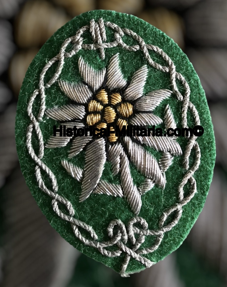 Wehrmacht Offizier EDELWEISS Ärmelabzeichen Gebirgstruppen - German Army Mountain Troops Officer Edelweiss arm patch on bottle green - Edelweiss da braccio cacciatore di montagna da Ufficiale Heer Wehrmacht Offizier EDELWEISS Ärmelabzeichen Gebirgstruppen - German Army Mountain Troops Officer Edelweiss arm patch on bottle green - Edelweiss da braccio cacciatore di montagna da Ufficiale Heer