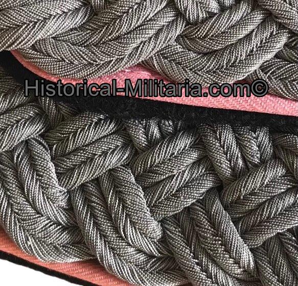 SS-Sturmbannführer WAFFEN-SS Schulterklappen Stubaf Panzertruppe - Waffen-SS Major Tank Troops shoulder boards - Spalline da Maggiore delle Waffen-SS truppe corazzate SS-Sturmbannführer WAFFEN-SS Schulterklappen Stubaf Panzertruppe - Waffen-SS Major Tank Troops shoulder boards - Spalline da Maggiore delle Waffen-SS truppe corazzate