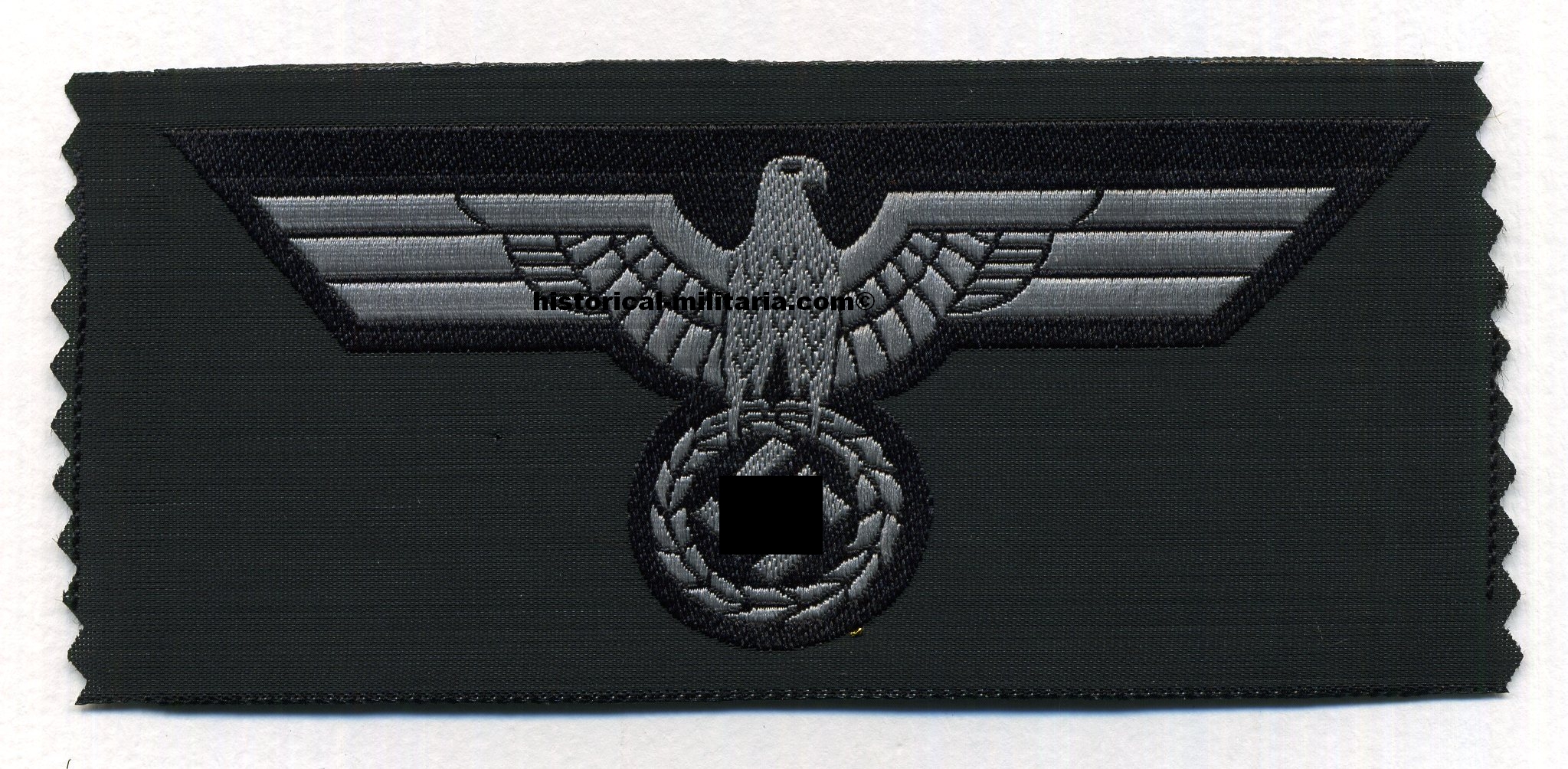 German Wehrmacht Brustadler Panzereinheiten Mannschaften und Unteroffiziere gewebt auf schwarz - EM/ NCO Panzer Engineer woven breast eagle on black - Aquila da petto per le truppe e sottufficiali della Heer Truppe Corazzate German Wehrmacht Brustadler Panzereinheiten Mannschaften und Unteroffiziere gewebt auf schwarz - EM/ NCO Panzer Engineer woven breast eagle on black - Aquila da petto per le truppe e sottufficiali della Heer Truppe Corazzate