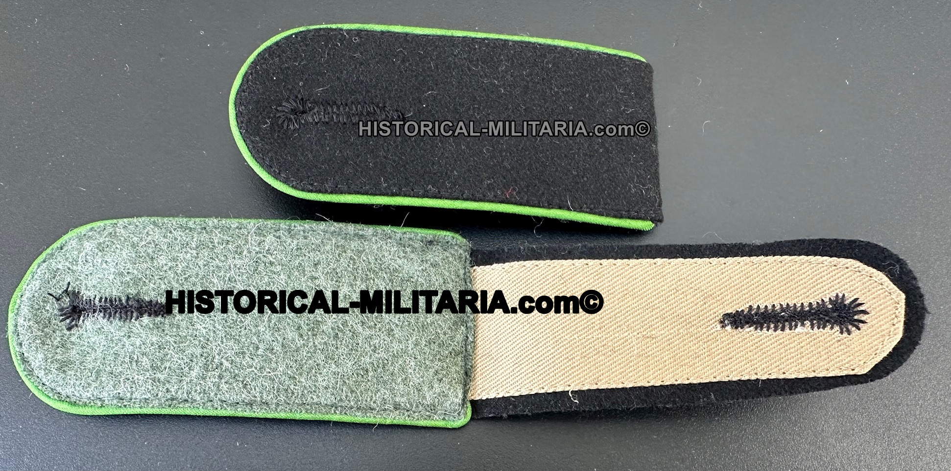 Waffen-SS Schulterklappen SS/SD Mannschaften Waffen-SS Sicherheitsdienst Enlisted SS/SD Security Service SS-Man shoulder straps - Waffen-SS spalline da truppa servizio di vigilanza da truppa SS/ SD Waffen-SS Schulterklappen SS/SD Mannschaften Waffen-SS Sicherheitsdienst Enlisted SS/SD Security Service SS-Man shoulder straps - Waffen-SS spalline da truppa servizio di vigilanza da truppa SS/ SD