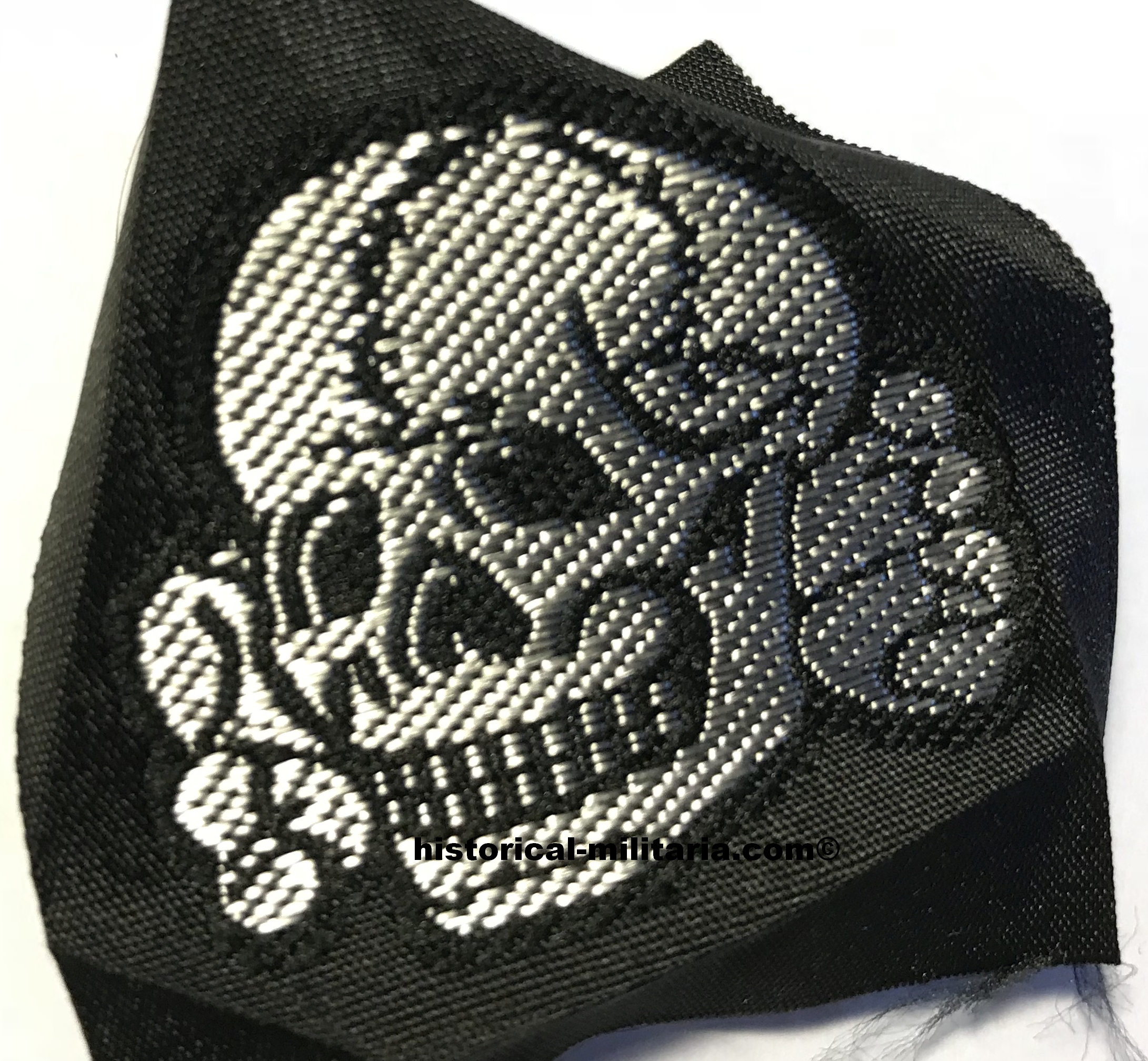 Waffen-SS Officer woven field cap set: SS Officer eagle + SS Officer skull woven - Offizier Mützenset Waffen-SS Adler + SS Totenkopf gewebt - Teschio e aquila da Ufficiale delle Waffen-SS Waffen-SS Officer woven field cap set: SS Officer eagle + SS Officer skull woven - Offizier Mützenset Waffen-SS Adler + SS Totenkopf gewebt - Teschio e aquila da Ufficiale delle Waffen-SS