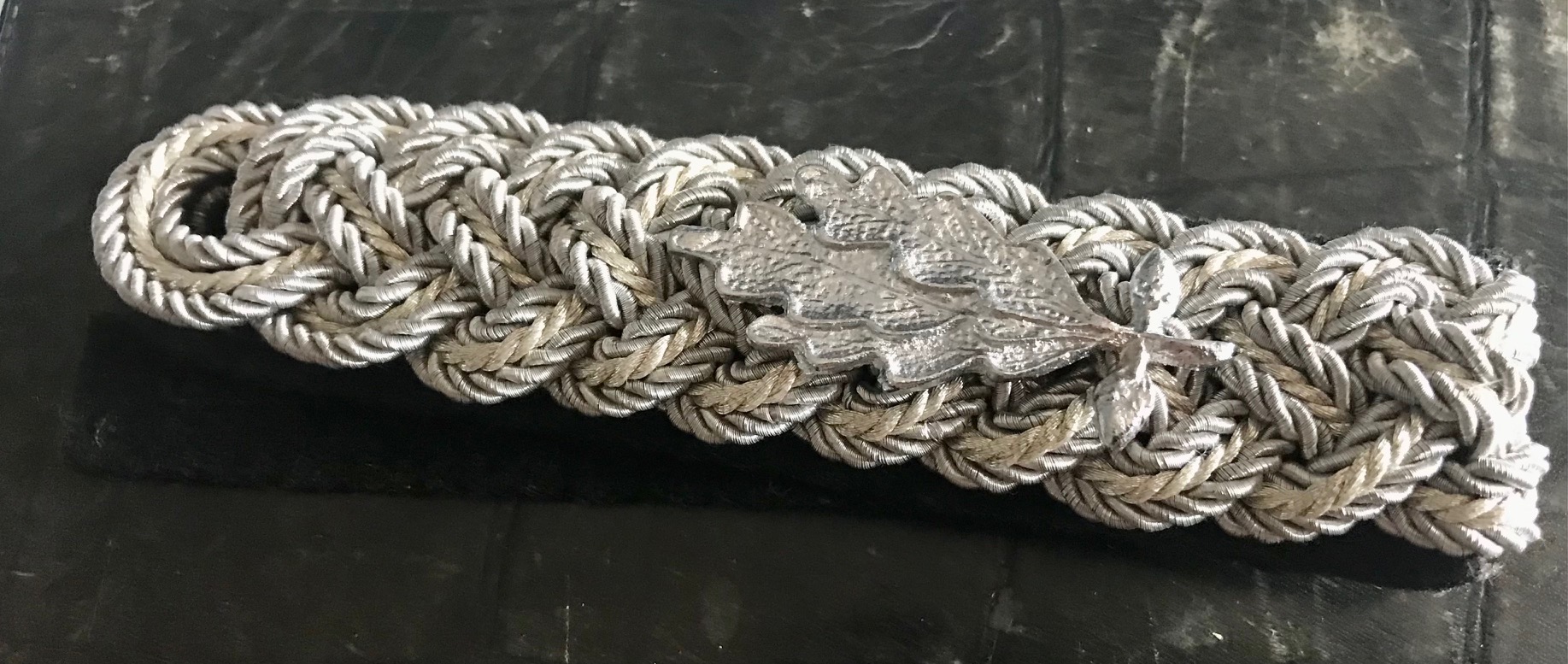 SS General RFSS ( Reichsführer-SS ) single slip-on shoulder board - SS-Reichsführer Achselstück zum einschlaufen - Singola spallina SS da Reichsfuhrer-SS Comandante in Capo delle SS SS General RFSS ( Reichsführer-SS ) single slip-on shoulder board - SS-Reichsführer Achselstück zum einschlaufen - Singola spallina SS da Reichsfuhrer-SS Comandante in Capo delle SS