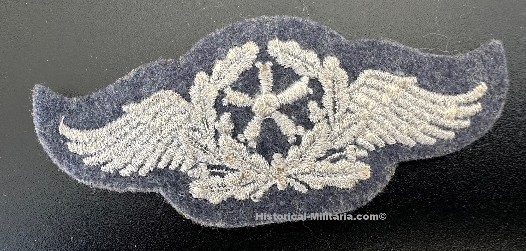 ORIGINAL Luftwaffe Tätigkeitsabzeichen Fliegertechnisches Personal - Original Lufwaffe Flight Technical Personnel's Trade Badge - Distintivo di Specialità Luftwaffe di un tecnico volo oriiginale ORIGINAL Luftwaffe Tätigkeitsabzeichen Fliegertechnisches Personal - Original Lufwaffe Flight Technical Personnel's Trade Badge - Distintivo di Specialità Luftwaffe di un tecnico volo oriiginale