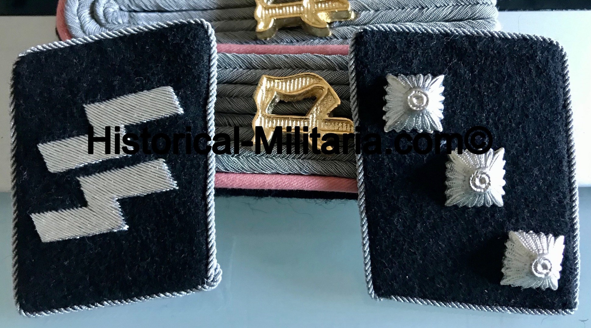 Waffen-SS Panzerjäger Panzerabwehr SS-Untersturmführer Ustuf Panzerjäger Set - Anti Tank Troops 2nd Lieutenant Waffen-SS - Set Panzerjager Sottotenente Waffen-SS truppe corazzate cacciacarri Waffen-SS Panzerjäger Panzerabwehr SS-Untersturmführer Ustuf Panzerjäger Set - Anti Tank Troops 2nd Lieutenant Waffen-SS - Set Panzerjager Sottotenente Waffen-SS truppe corazzate cacciacarri